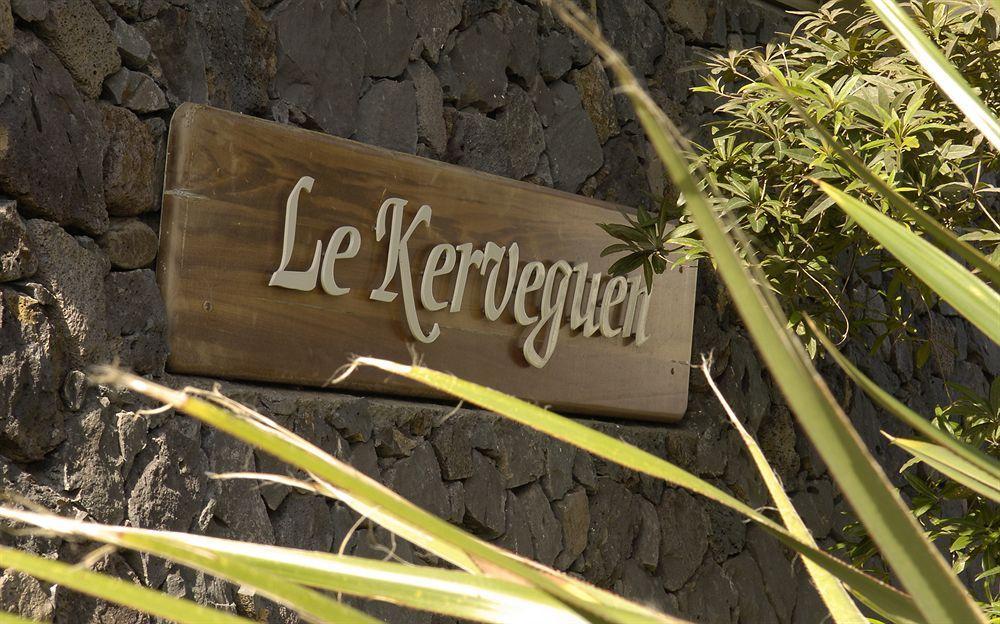 Le Kerveguen Hotel Saint-Gilles-les-Bains Exterior photo